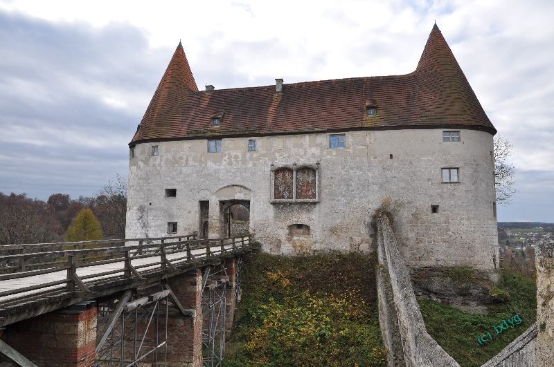 three musketeers filmlocation castle burghausen georgstor